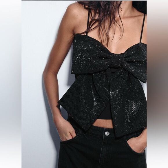 Zara Tops - Zara Rhinestone bow crop top